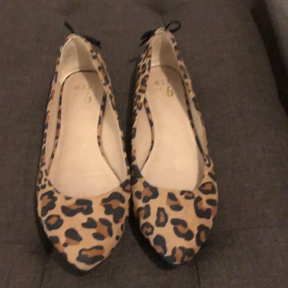 Mix No. 6 Shoes - Women’s animal print flats. Sz 10.